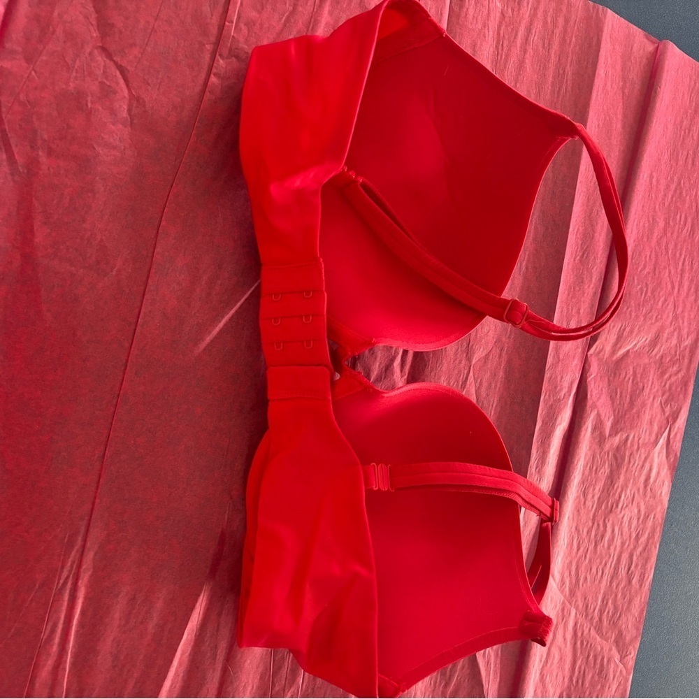 Victoria’s Secret very sexy push-up Red Studded Bra sz 34D - Picture 3 of 4